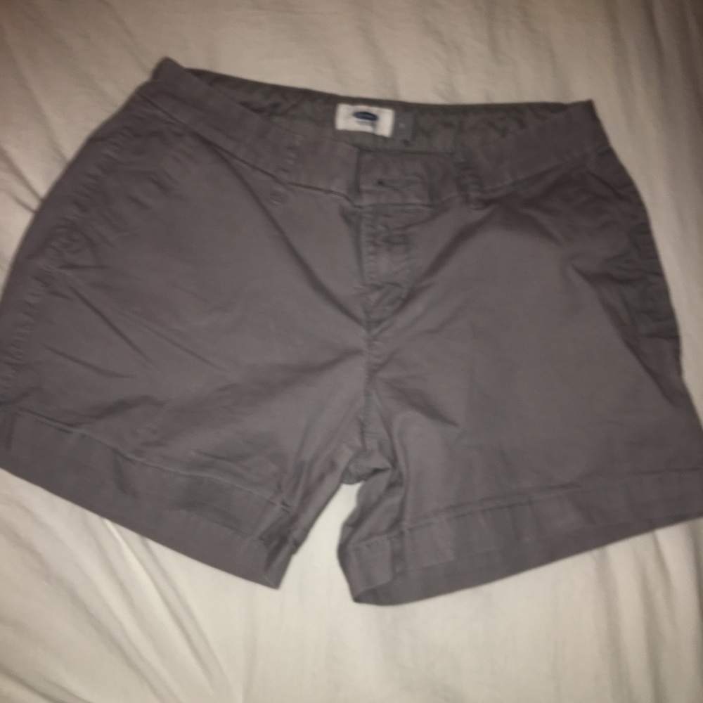 Grey shorts